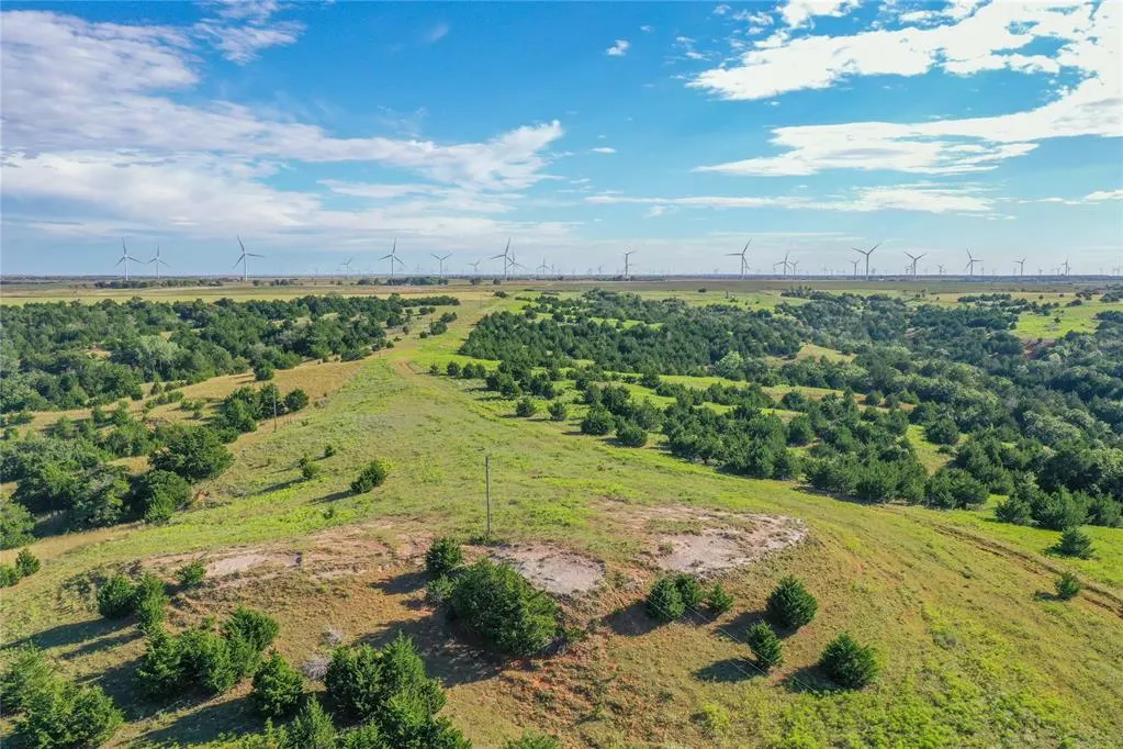 Photo 6 — 0000 N 2360 Road, Thomas, OK 73669