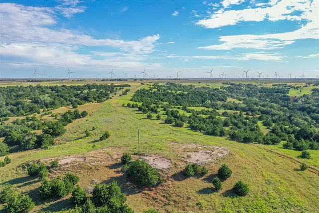 Photo 6 — 0000 N 2360 Road, Thomas, OK 73669