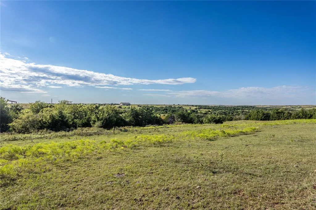 Photo 10 — 0000 N 2360 Road, Thomas, OK 73669
