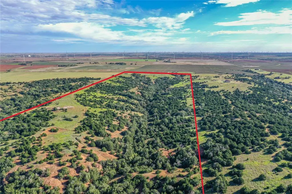 Photo 16 — 0000 N 2360 Road, Thomas, OK 73669
