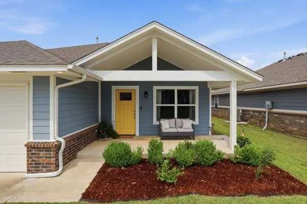 Photo 2 — 503 Remington Avenue, Jones, OK 73049