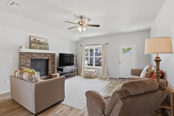 Photo 3 — 503 Remington Avenue, Jones, OK 73049