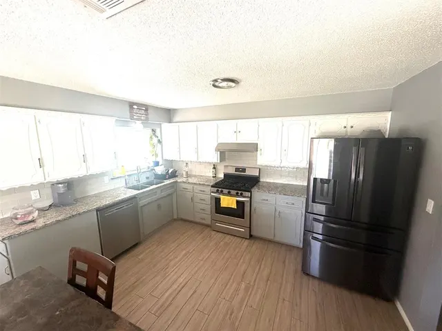 Photo 4 — 7304 S Douglas Place, Oklahoma City, OK 73139