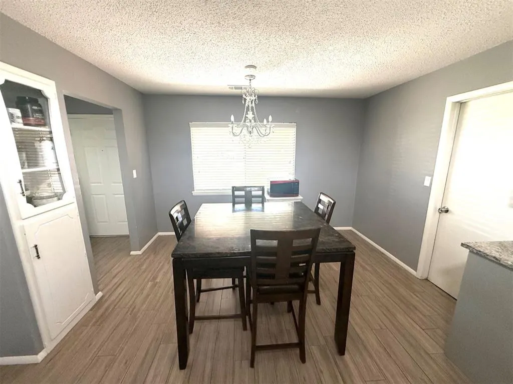 Photo 6 — 7304 S Douglas Place, Oklahoma City, OK 73139