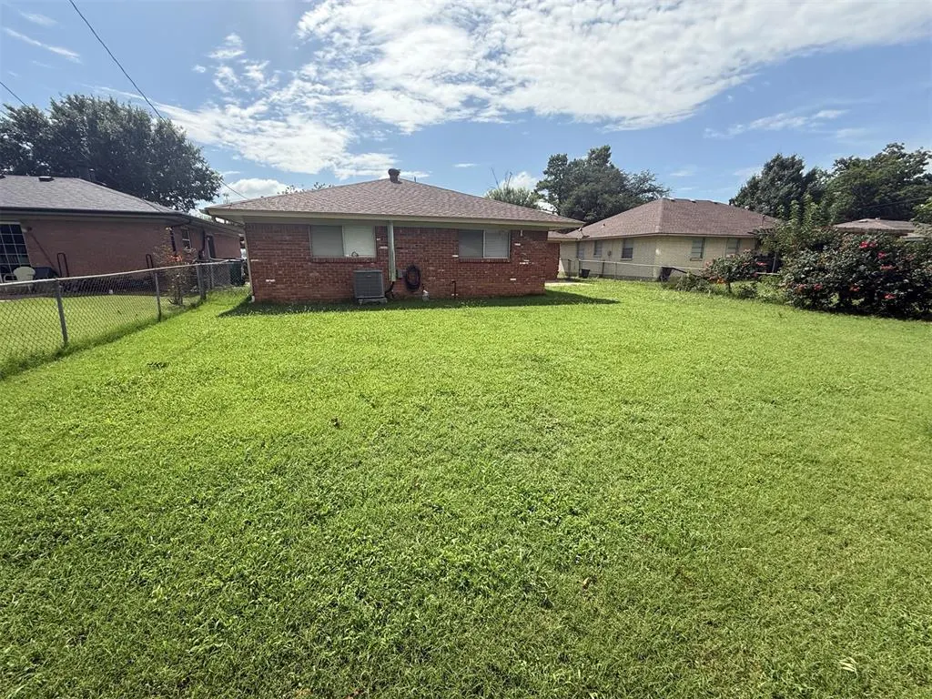 Photo 22 — 7304 S Douglas Place, Oklahoma City, OK 73139