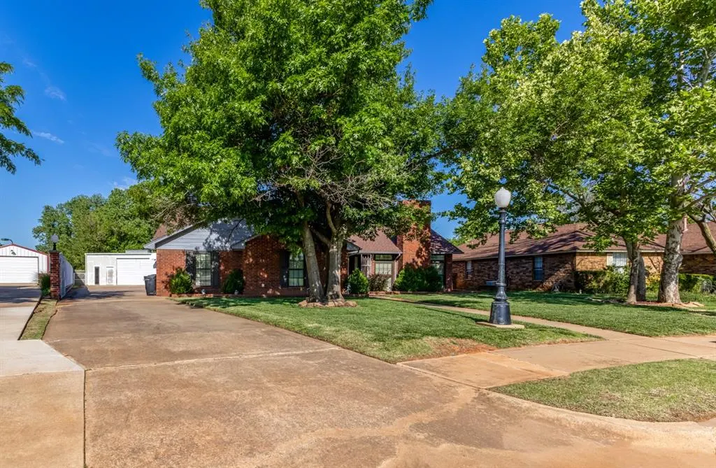 Front exterior — 2325 East Hills Drive, Moore, OK 73160