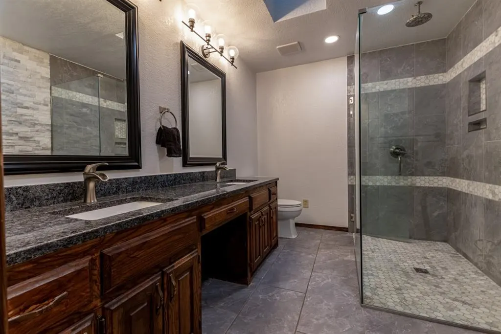 Photo 30 — 2325 East Hills Drive, Moore, OK 73160