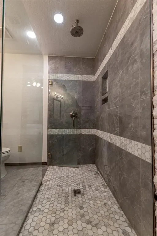 Photo 32 — 2325 East Hills Drive, Moore, OK 73160