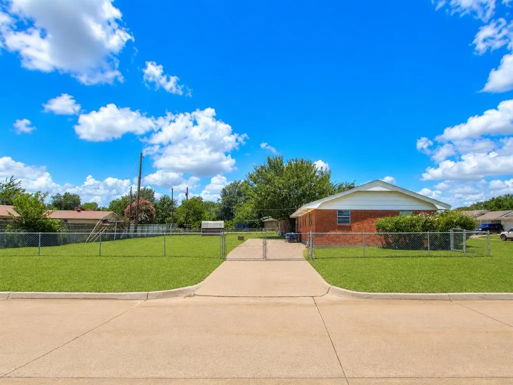 Photo 15 — 844 Butler Street, Oklahoma City, OK 73160