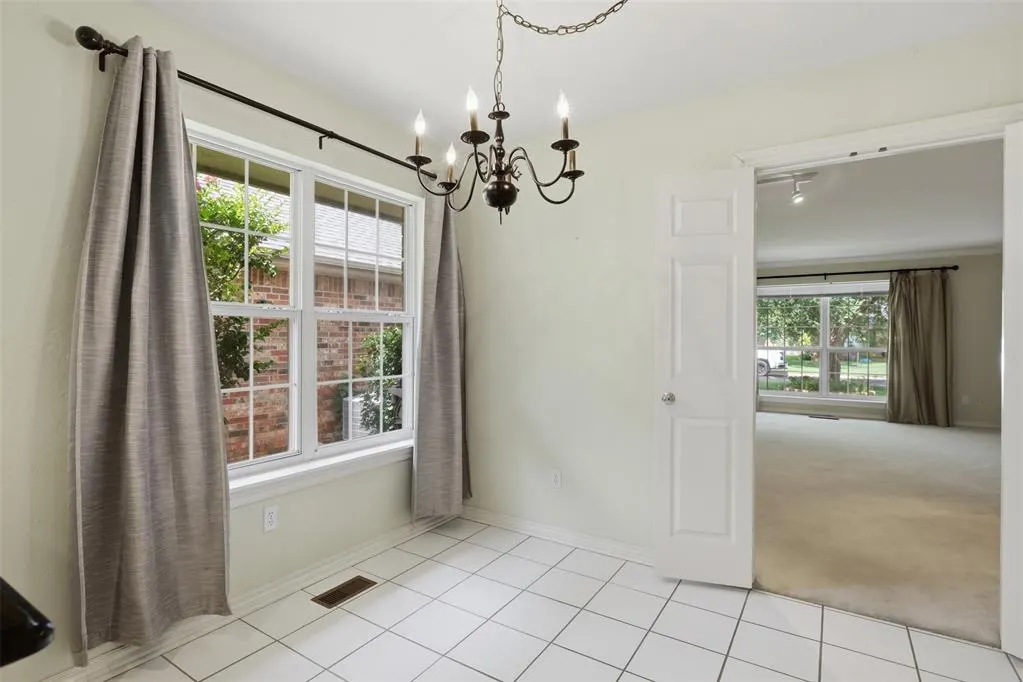 Photo 15 — 4737 Hemlock Circle, Oklahoma City, OK 73162