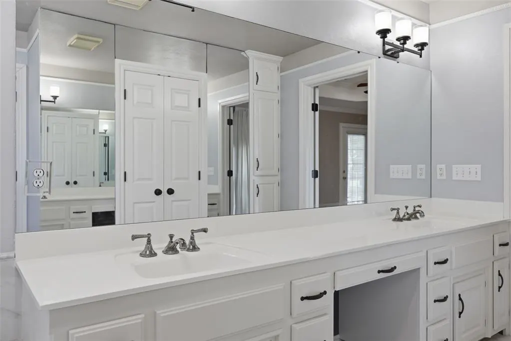 Photo 21 — 4737 Hemlock Circle, Oklahoma City, OK 73162