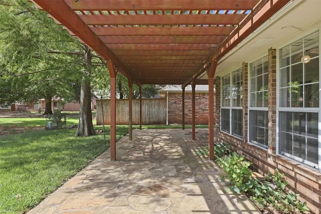 Photo 35 — 4737 Hemlock Circle, Oklahoma City, OK 73162