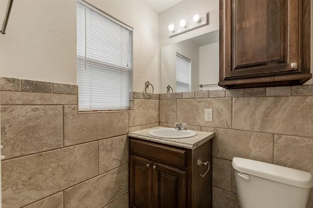 Photo 8 — 319 E Edwards Street 9, Edmond, OK 73034