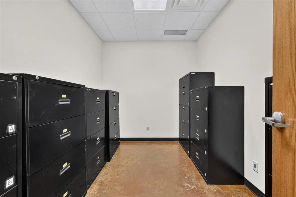 Photo 23 — 906 S Eastern Avenue, Elk City, OK 76344