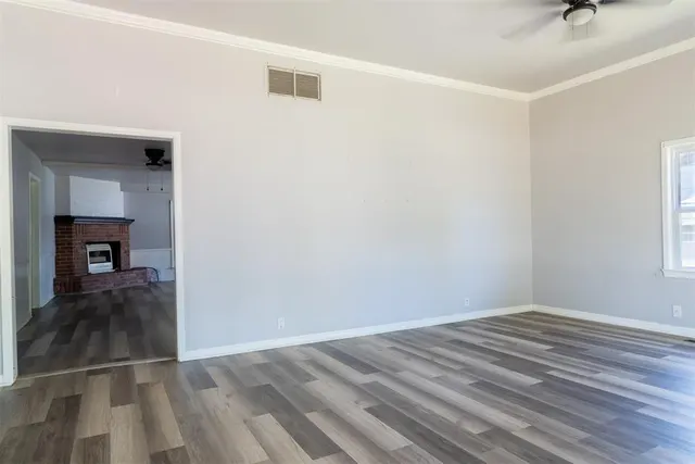 Photo 6 — 621 S Broadway Avenue, Ada, OK 74820
