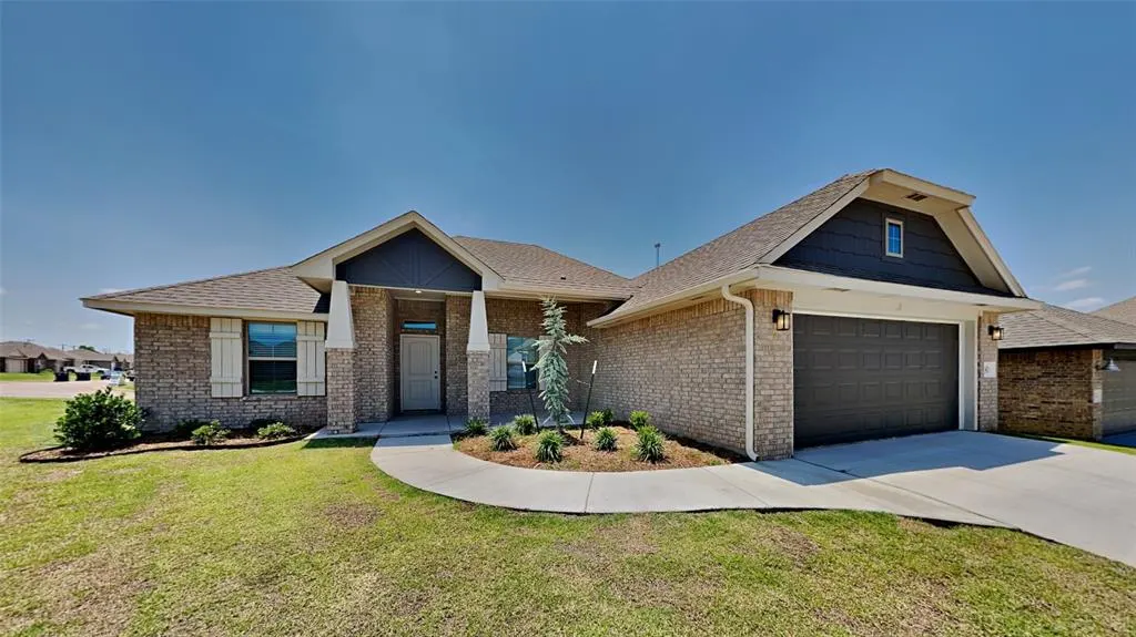 Front exterior — 9901 Quarter Horse Trail, Yukon, OK 73099