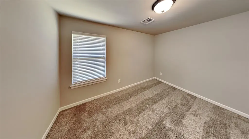 Photo 15 — 9901 Quarter Horse Trail, Yukon, OK 73099