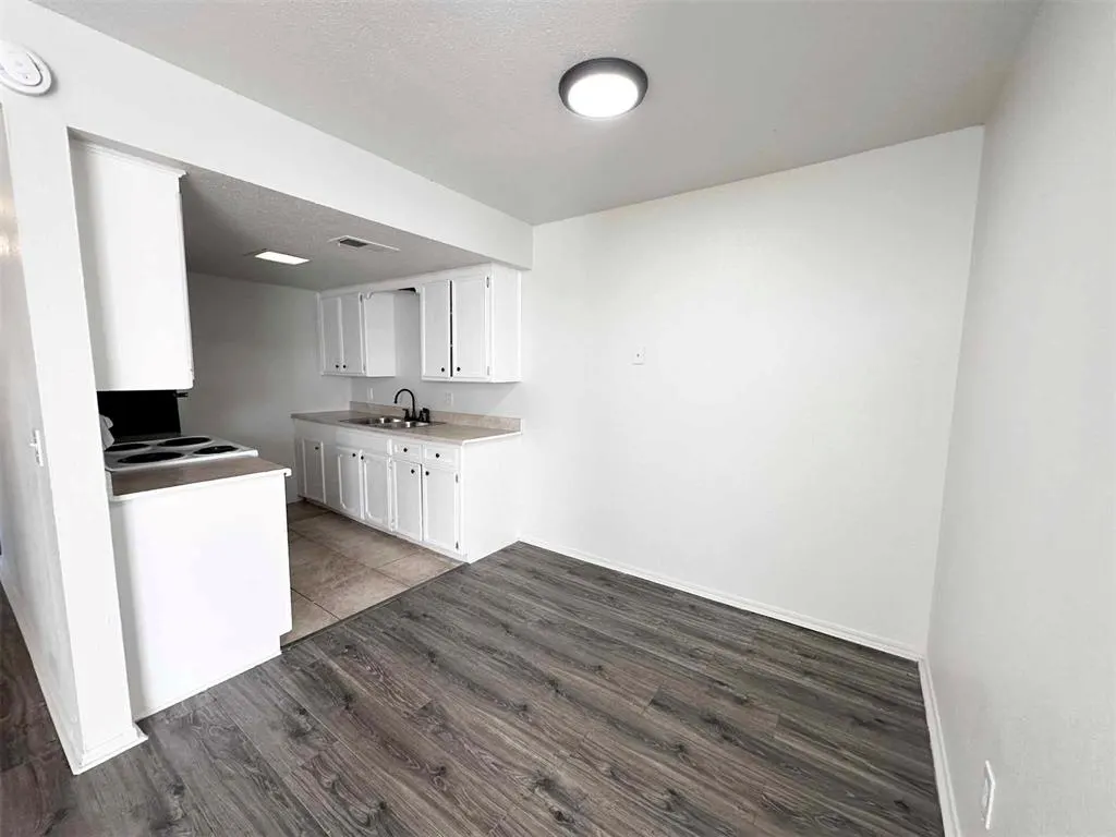 Photo 3 — 7317 Melrose Lane C, Oklahoma City, OK 73127
