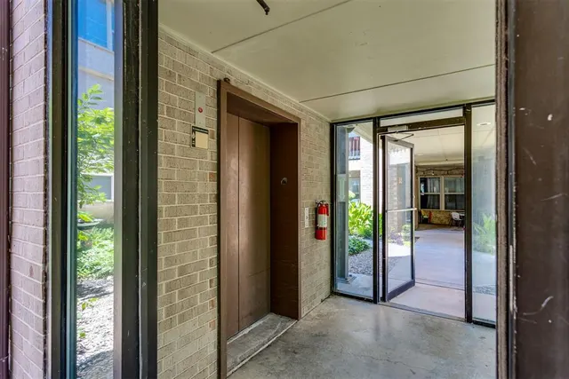 Photo 4 — 600 NW 4th Street 213N, Oklahoma City, OK 73102