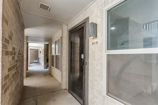 Photo 5 — 600 NW 4th Street 213N, Oklahoma City, OK 73102