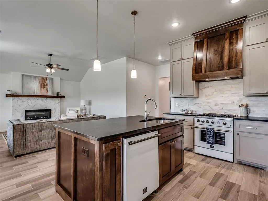 Photo 8 — 1113 Wisteria Way, Noble, OK 73068