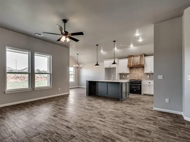 Photo 2 — 1111 Wisteria Way, Noble, OK 73068