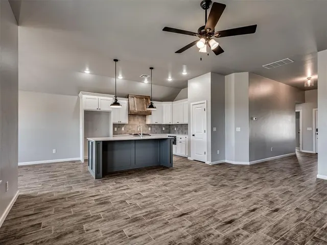 Photo 4 — 1111 Wisteria Way, Noble, OK 73068