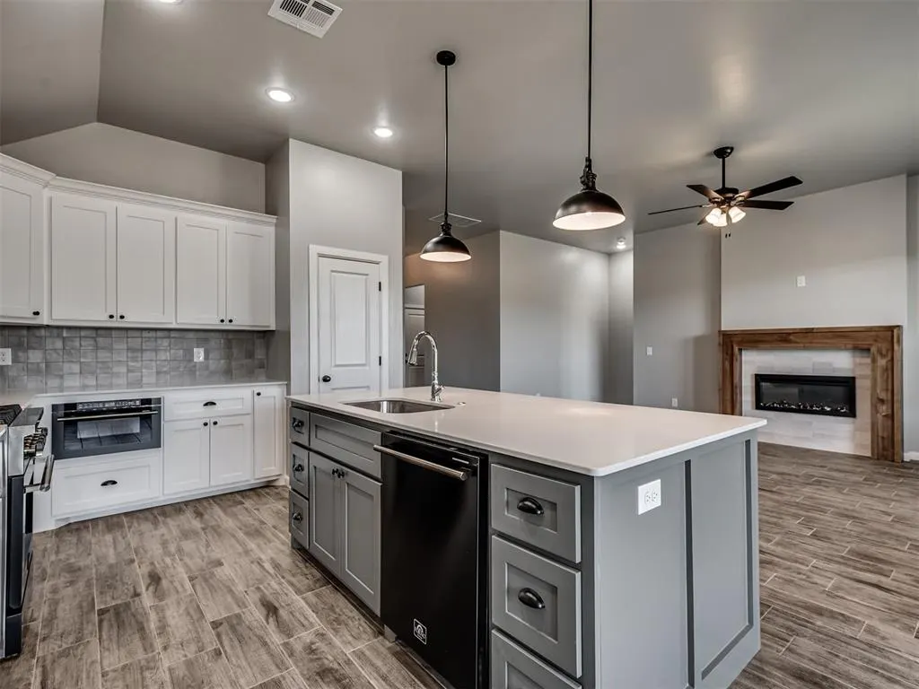 Photo 9 — 1111 Wisteria Way, Noble, OK 73068