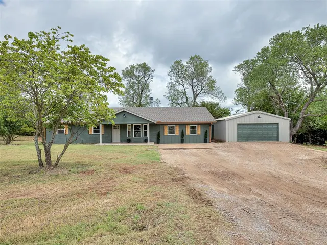 Photo 6 — 2420 County Road 1223, Blanchard, OK 73010