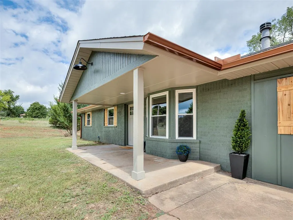 Photo 8 — 2420 County Road 1223, Blanchard, OK 73010