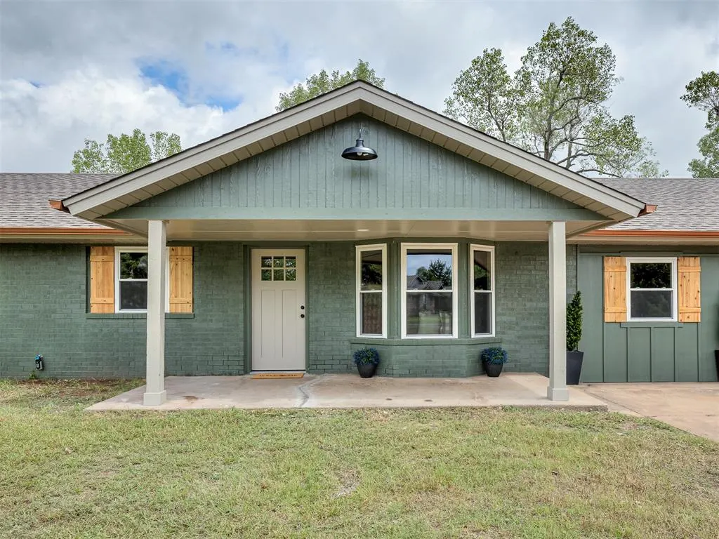 Front exterior — 2420 County Road 1223, Blanchard, OK 73010