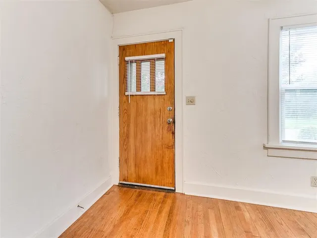 Photo 5 — 2837 NW 18th Street, Oklahoma City, OK 73107