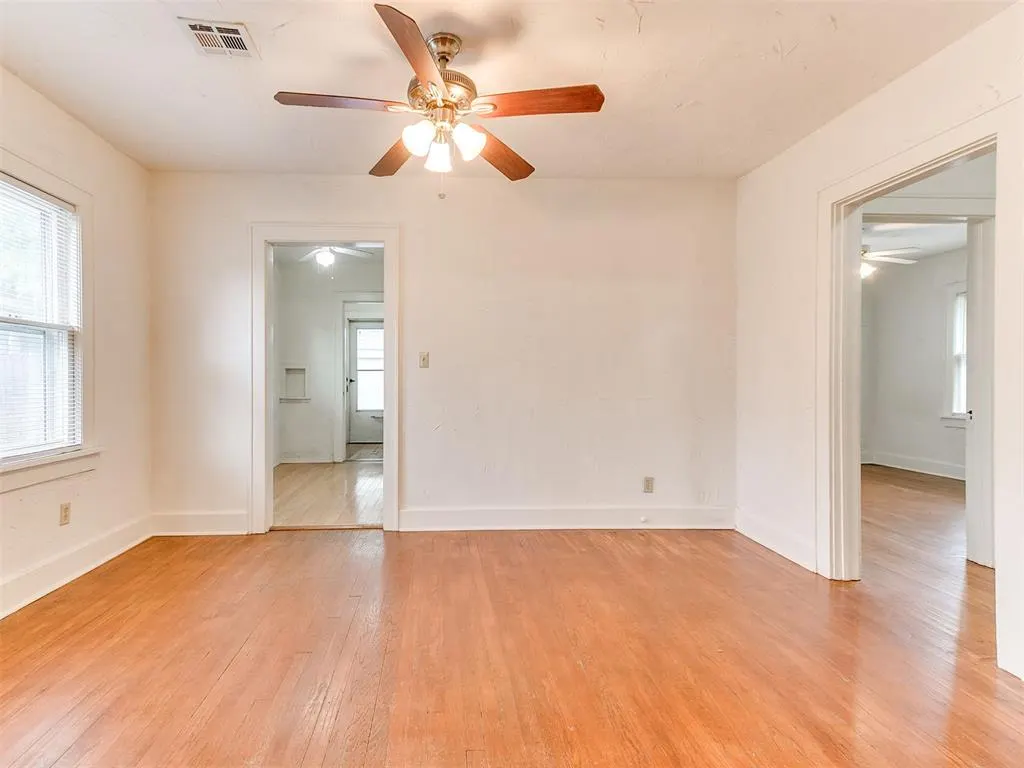 Photo 9 — 2837 NW 18th Street, Oklahoma City, OK 73107