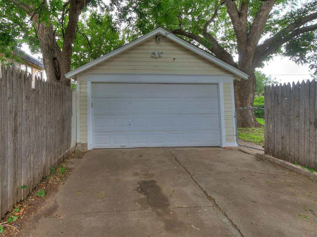 Photo 29 — 2837 NW 18th Street, Oklahoma City, OK 73107