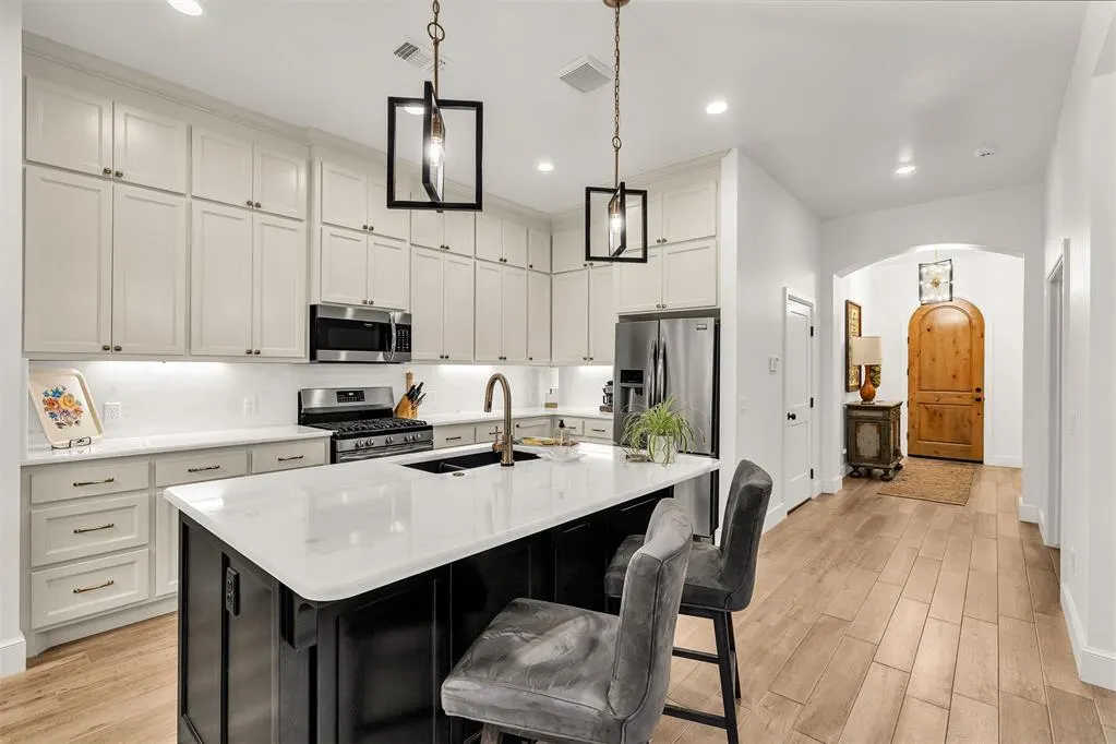 Photo 9 — 16305 Rangeland Drive, Oklahoma City, OK 73170