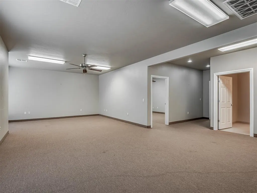 Photo 6 — 10061 SE 14th Street, Oklahoma City, OK 73130
