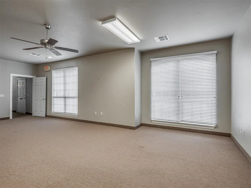 Photo 7 — 10061 SE 14th Street, Oklahoma City, OK 73130