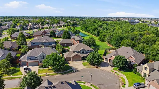 Photo 2 — 1728 NW 183rd Street, Edmond, OK 73012