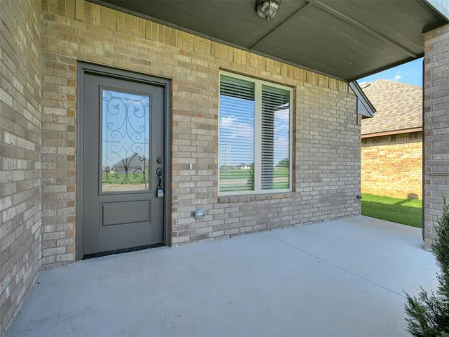 Photo 3 — 9316 NW NW 143rd Street, Yukon, OK 73099