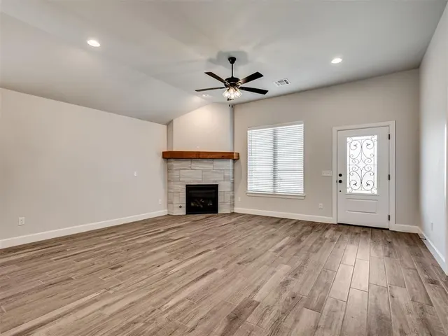 Photo 5 — 9316 NW NW 143rd Street, Yukon, OK 73099