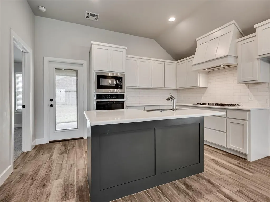 Photo 11 — 9316 NW NW 143rd Street, Yukon, OK 73099