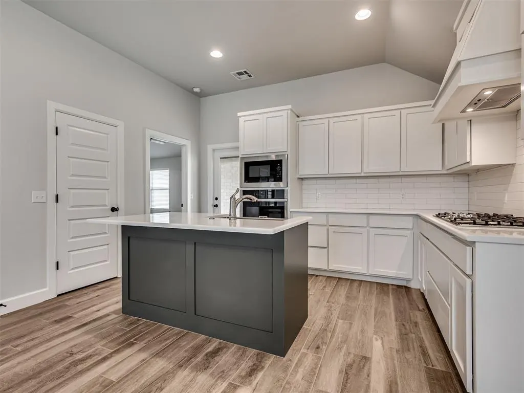 Photo 12 — 9316 NW NW 143rd Street, Yukon, OK 73099