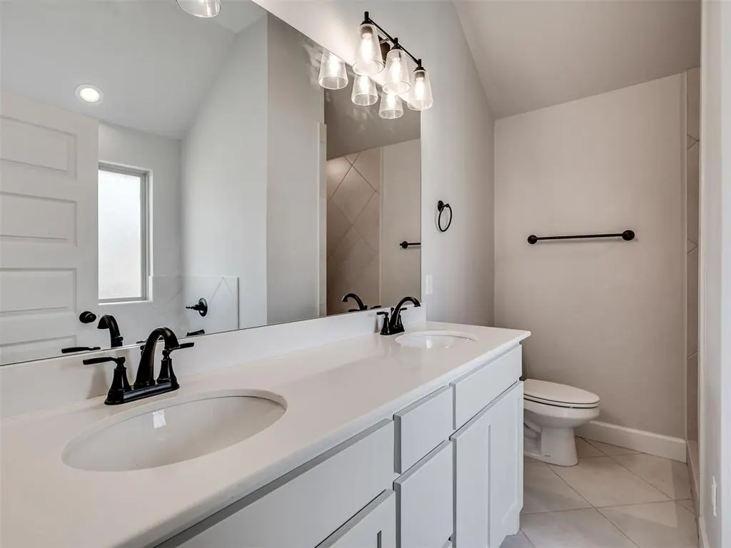 Photo 22 — 9316 NW NW 143rd Street, Yukon, OK 73099