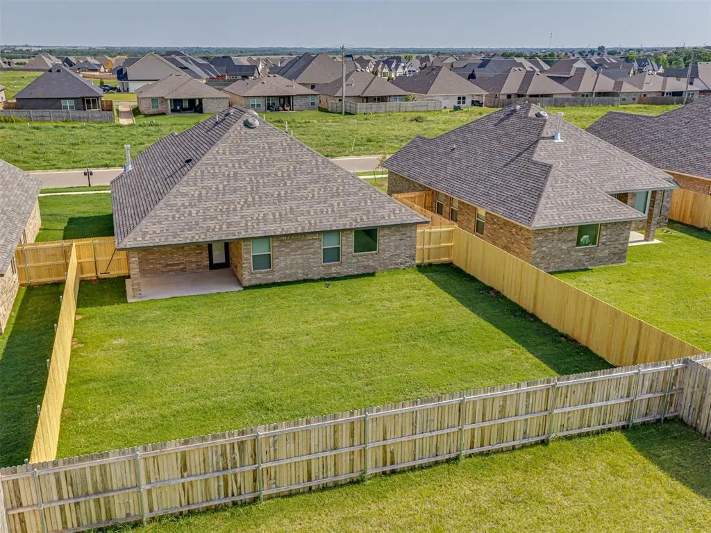 Photo 40 — 9316 NW NW 143rd Street, Yukon, OK 73099