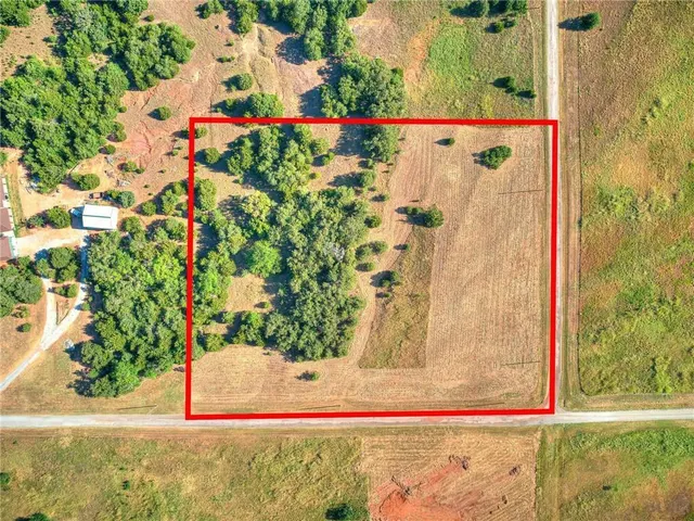 Photo 4 — 13745 Rockys Way, Arcadia, OK 73007