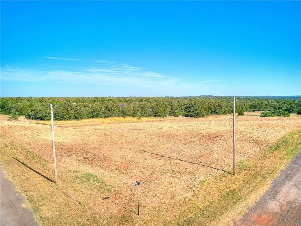 Photo 6 — 13745 Rockys Way, Arcadia, OK 73007