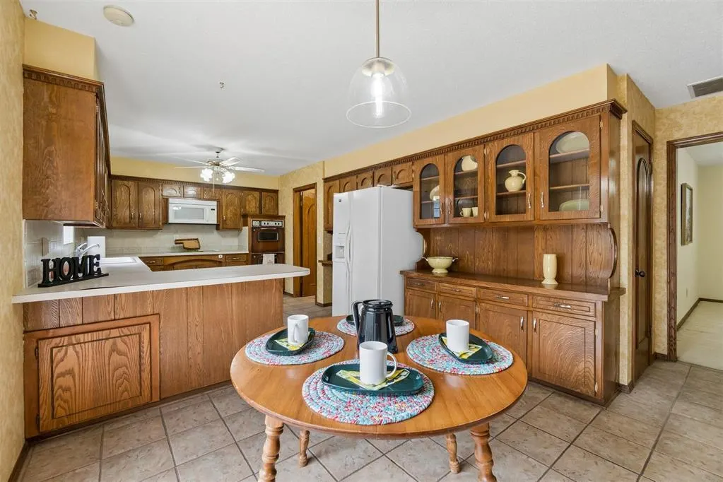 Photo 15 — 8328 NW 25th Street, Bethany, OK 73008