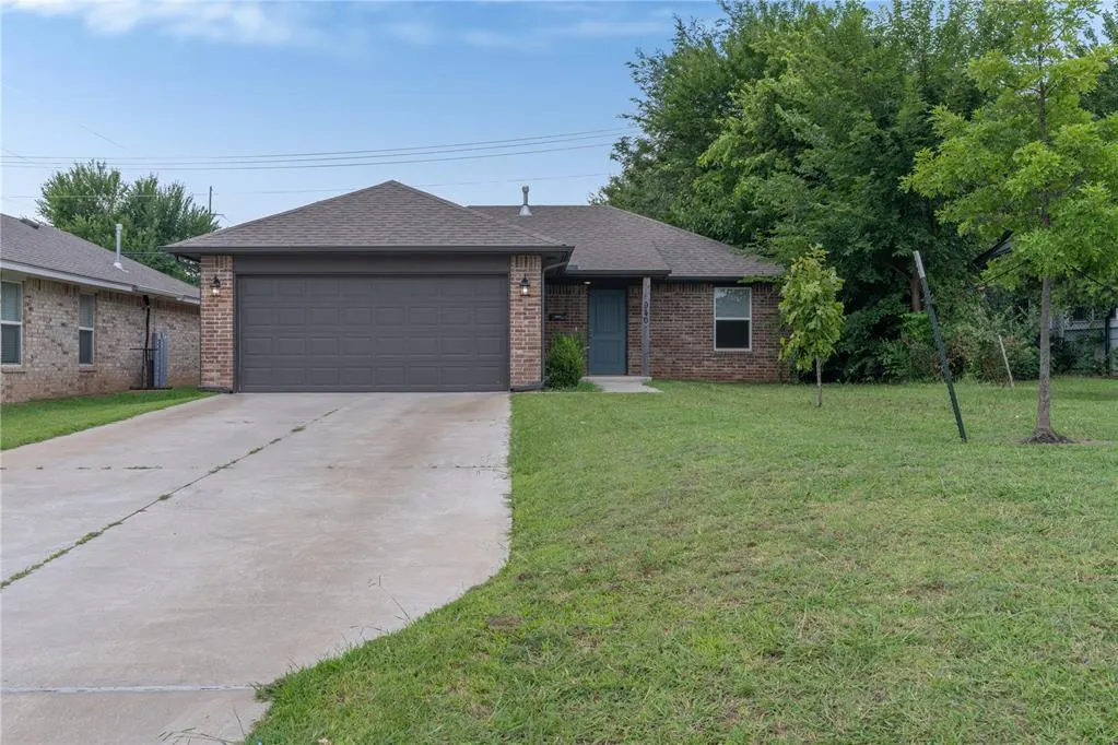 Photo 3 — 940 NE 30th Street, Oklahoma City, OK 73105