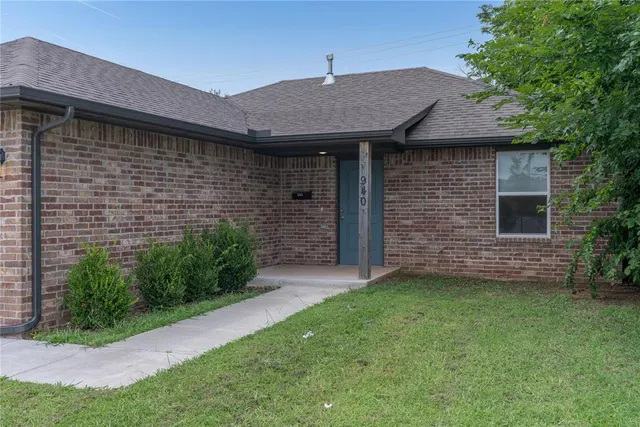 Photo 4 — 940 NE 30th Street, Oklahoma City, OK 73105