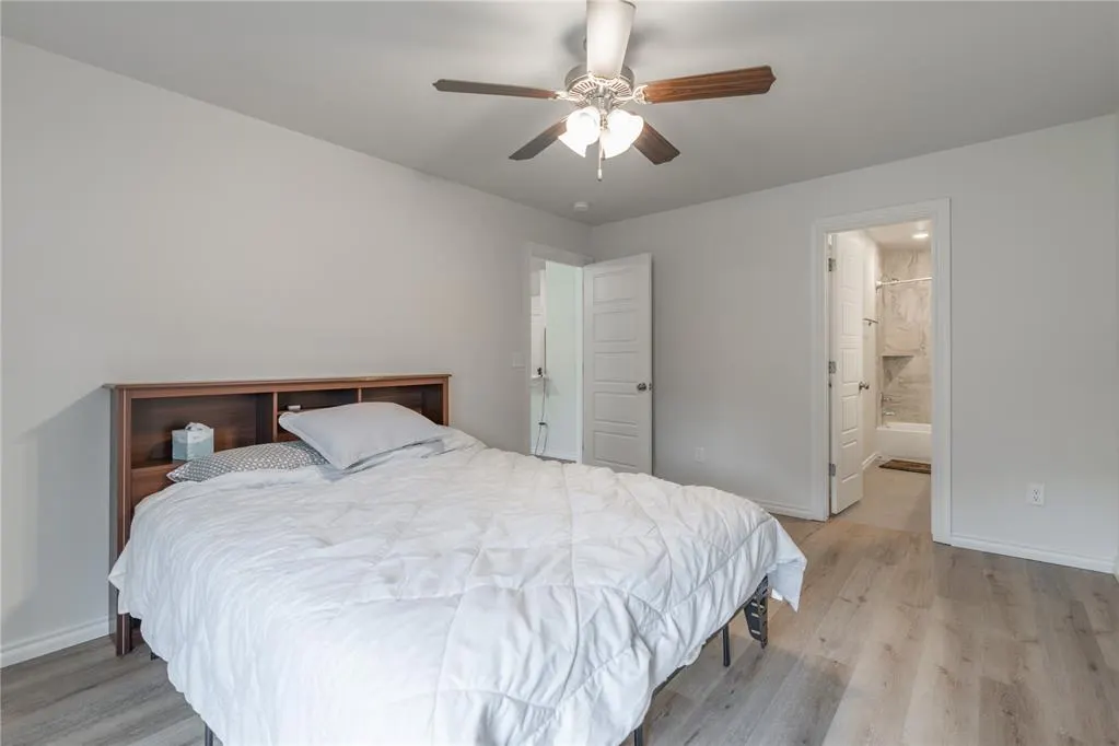 Photo 16 — 940 NE 30th Street, Oklahoma City, OK 73105